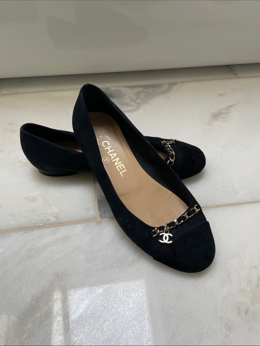 CHANEL Black Suede Chain-Trim CC Logo Flats